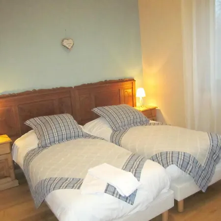 Maison Spacieuse à Avec Jardin Clôturé