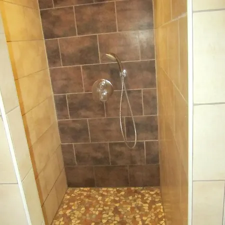 Maison Spacieuse à Avec Jardin Clôturé Casa de Férias Sermersheim