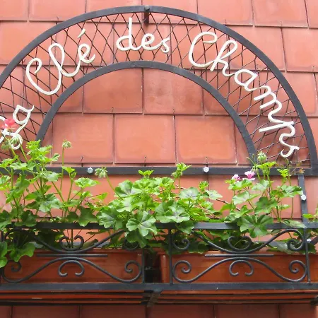 Maison Spacieuse à Avec Jardin Clôturé Casa de Férias *