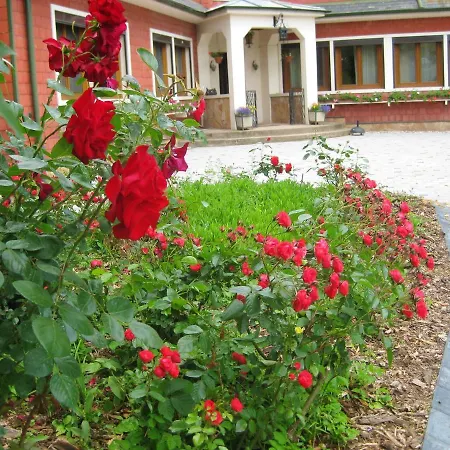 Maison Spacieuse à Avec Jardin Clôturé Casa de Férias *