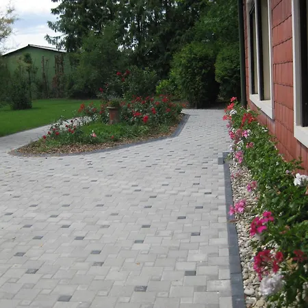 Maison Spacieuse A Avec Jardin Cloture *