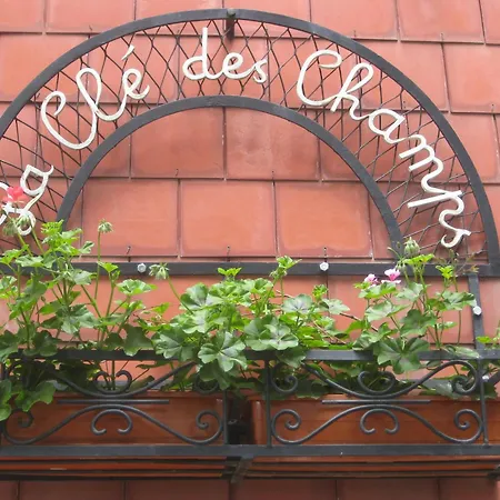 Maison Spacieuse A Avec Jardin Cloture